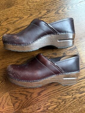 Brown Danilo Clogs